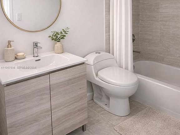 4th image of 915 NE 199th St #20615