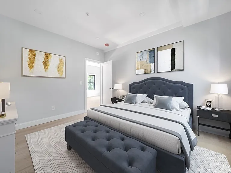82 Rossmore Rd #2 — Photo 7