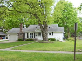 814 W Cass St, Greenville, MI 48838