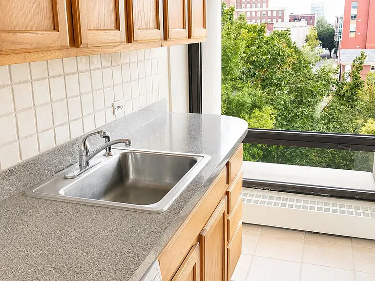 200 Locust St #4DN — Photo 5