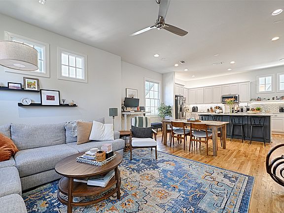 3rd image of 5065 Gaston Ave #102