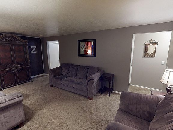 3rd image of 3760 E Geneva Dr