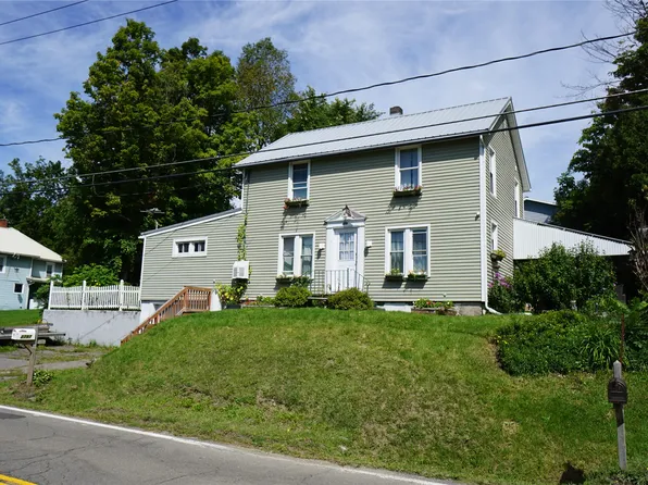 2797 Hickory St, Whitney Pt, NY 13862