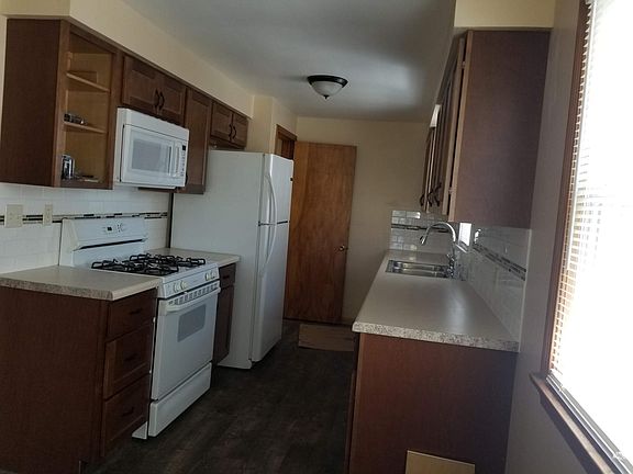 3rd image of 151 N Hazelwood Ave