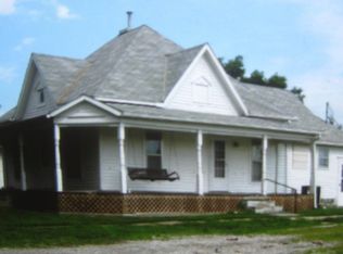 16 W 6th St, Lebo, KS 66856