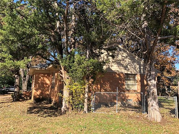 3rd image of 1809 Donna St