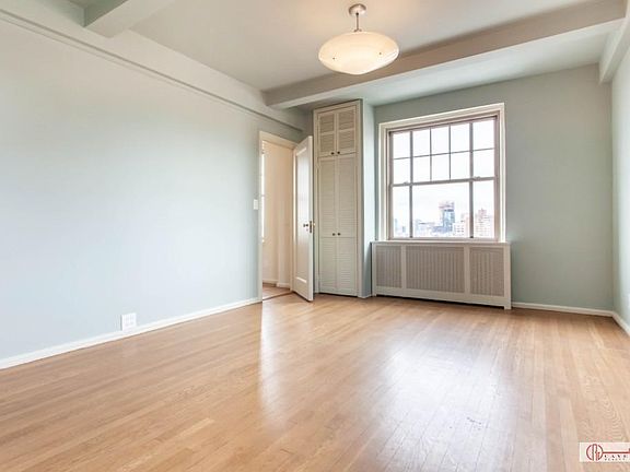 4th image of 45 Christopher St APT 14F