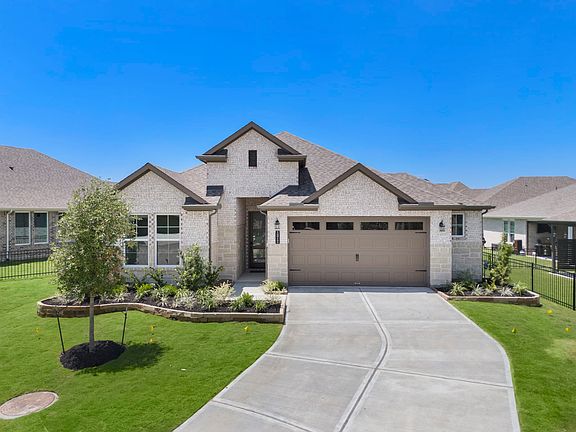 2nd image of 14915 Lake Par Cir