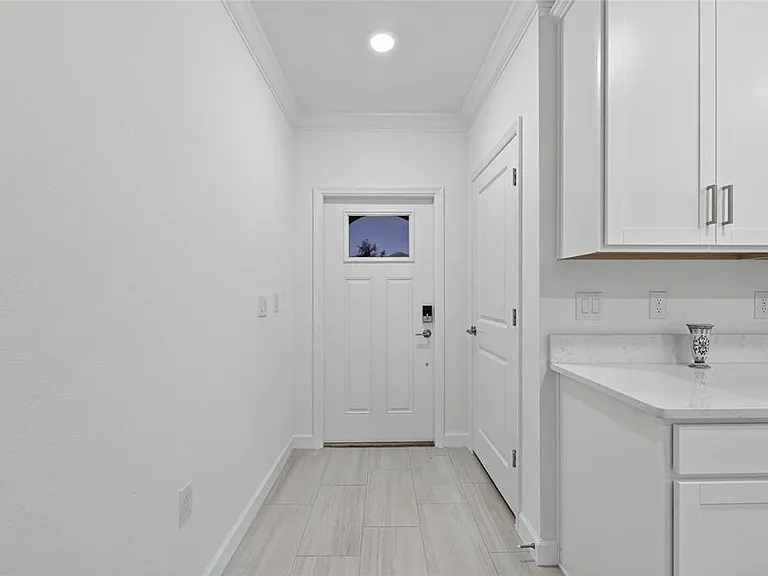17334 Holly Well Ave — Photo 7