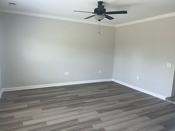 4th image of 6481 Fortuna Ave