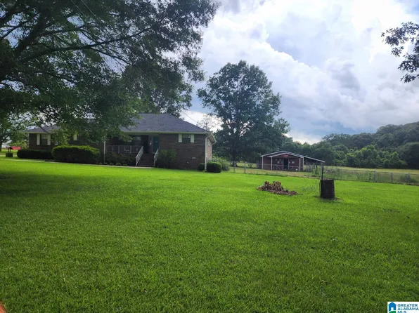 107 Sunny Eve Rd, Anniston, AL 36207