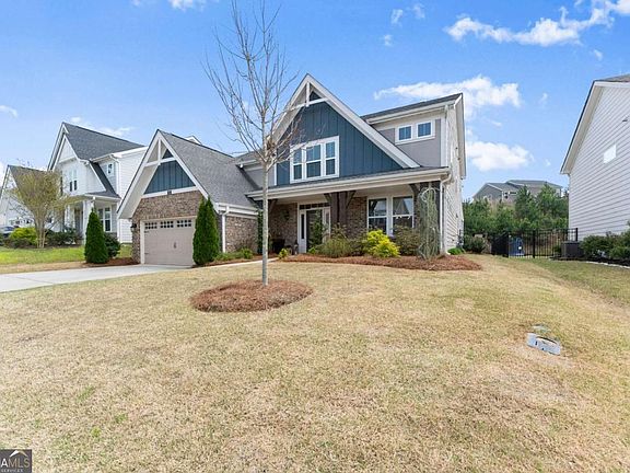 2nd image of 147 Michigan Cir
