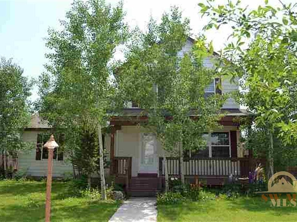 1st image of 36 Woodman Dr