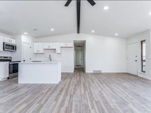 5th image of 1221 SW 78th Ter