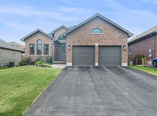 11 Stonecrest Blvd, Quinte West, ON K8R0A3
