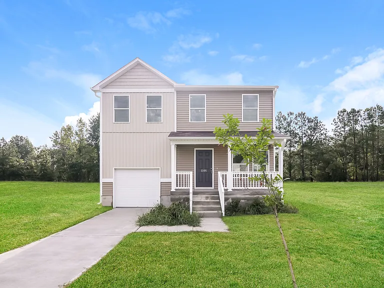 2205 Samuel Ln — Photo 1