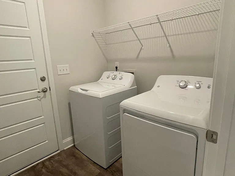 706 Radner Way — Photo 8