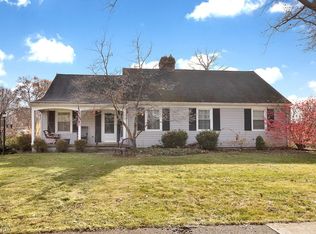 257 Yale Ave, Elyria, OH 44035