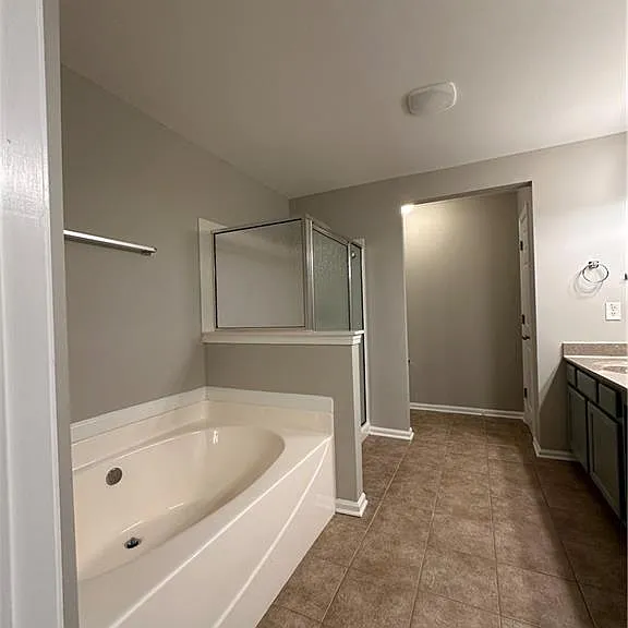 1465 Winshire Cv — Photo 36
