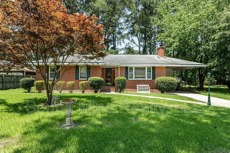 300 Tyson Ave