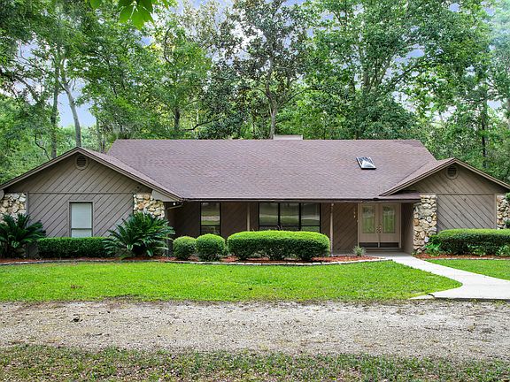 2nd image of 193 NW White Oak Gln