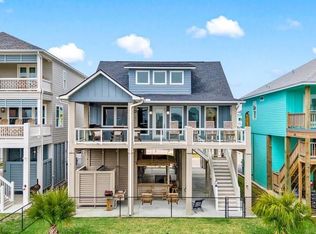 1990 Royalville Ct, Crystal Beach, TX 77650