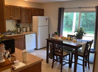 801 Carla Dr APT 2, Chesterton, IN 46304