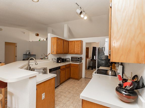 5th image of 1511 W Lama Dr