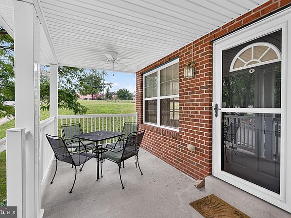 2nd image of 520 May St