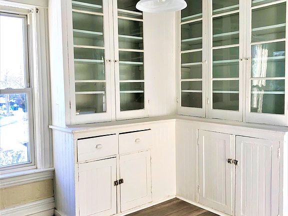 3rd image of 557 Bird Ave #2