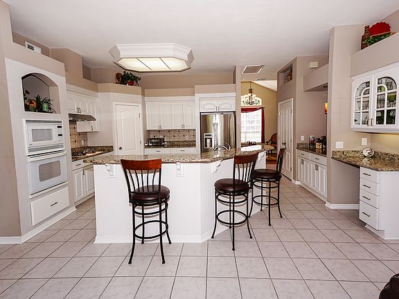 4th image of 5015 NW 59th Ter