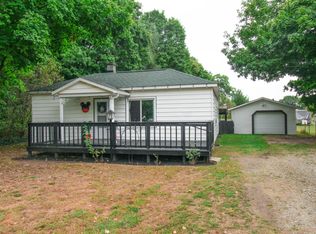 55339 Wilbur Rd, Three Rivers, MI 49093