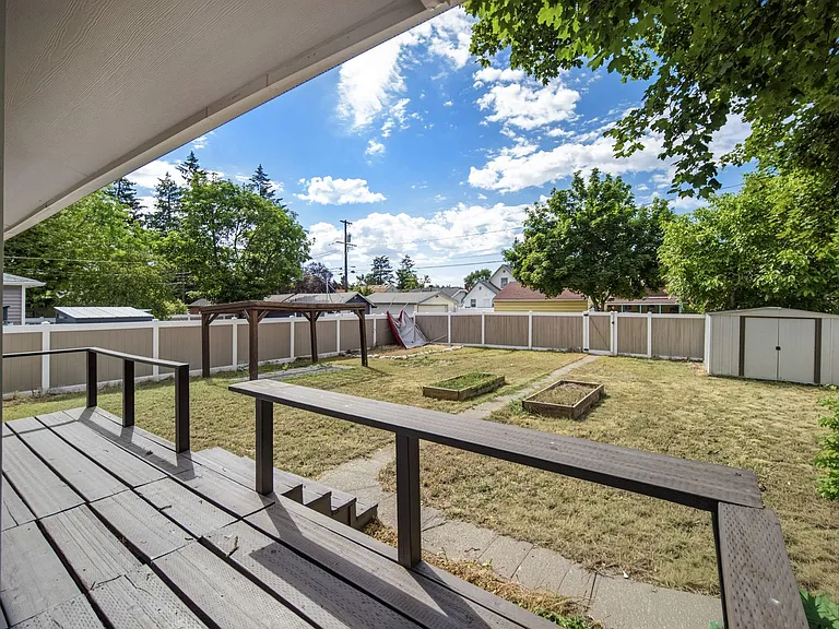 2527 W Liberty Ave — Photo 7