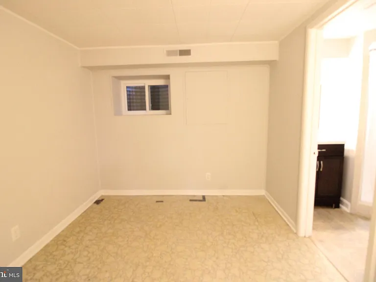 3339 S Stafford St — Photo 23