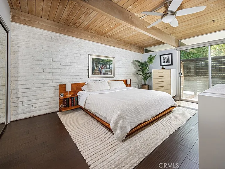 228 Del Gado Rd — Photo 10