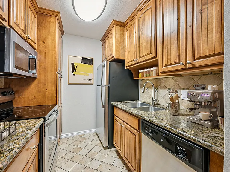 Jade Ridge Apartments — Photo 49