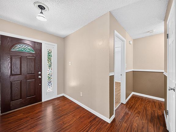 3rd image of 9634 Magnolia Ridge Dr