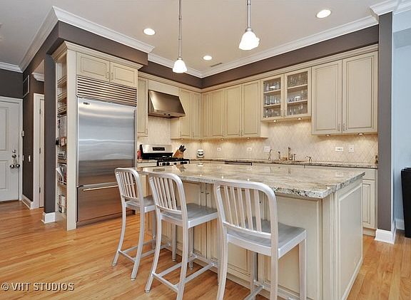 4th image of 2644 N Ashland Ave APT 7