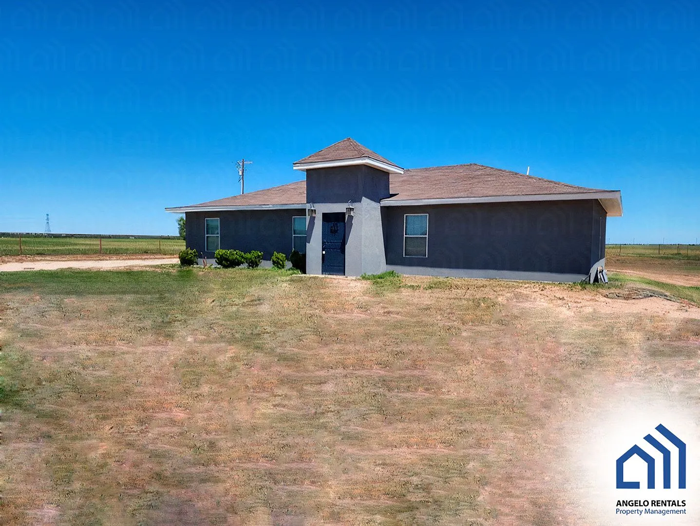 Spacious 3 Bedroom 2 Bath Home Available Now! — Photo 1