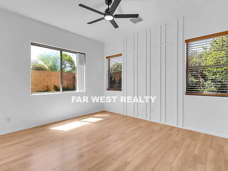 5251 N Celestine Ct — Photo 14
