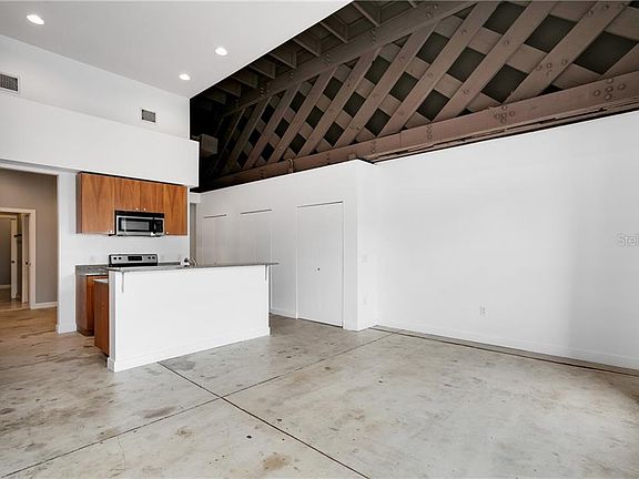 2nd image of 62 W Colonial Dr APT 307