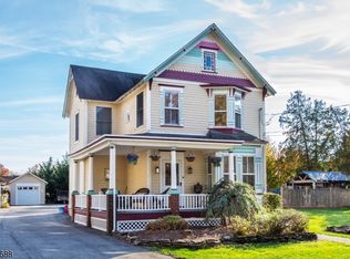 32 Bartholf Ave, Pompton Lakes, NJ 07442