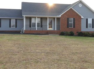 215 Meadowood Dr, Anderson, SC 29626