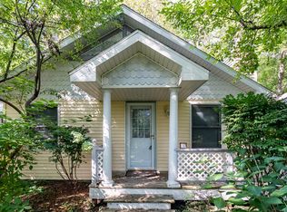 10222 Town Line Rd #B, Union Pier, MI 49129