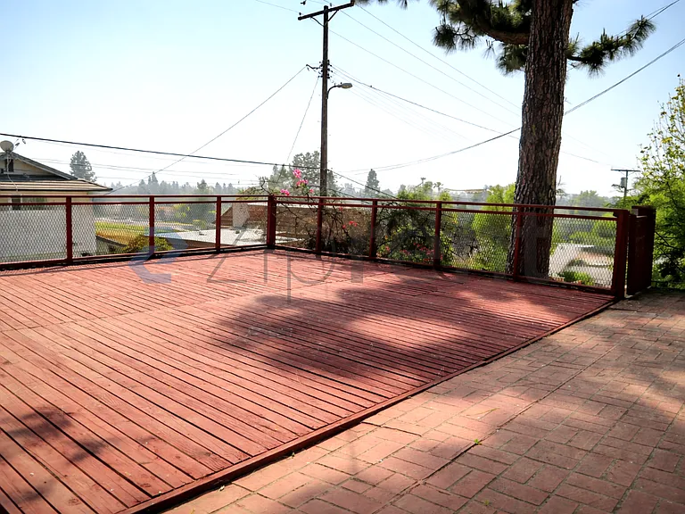 9534 Swinton Ave — Photo 13