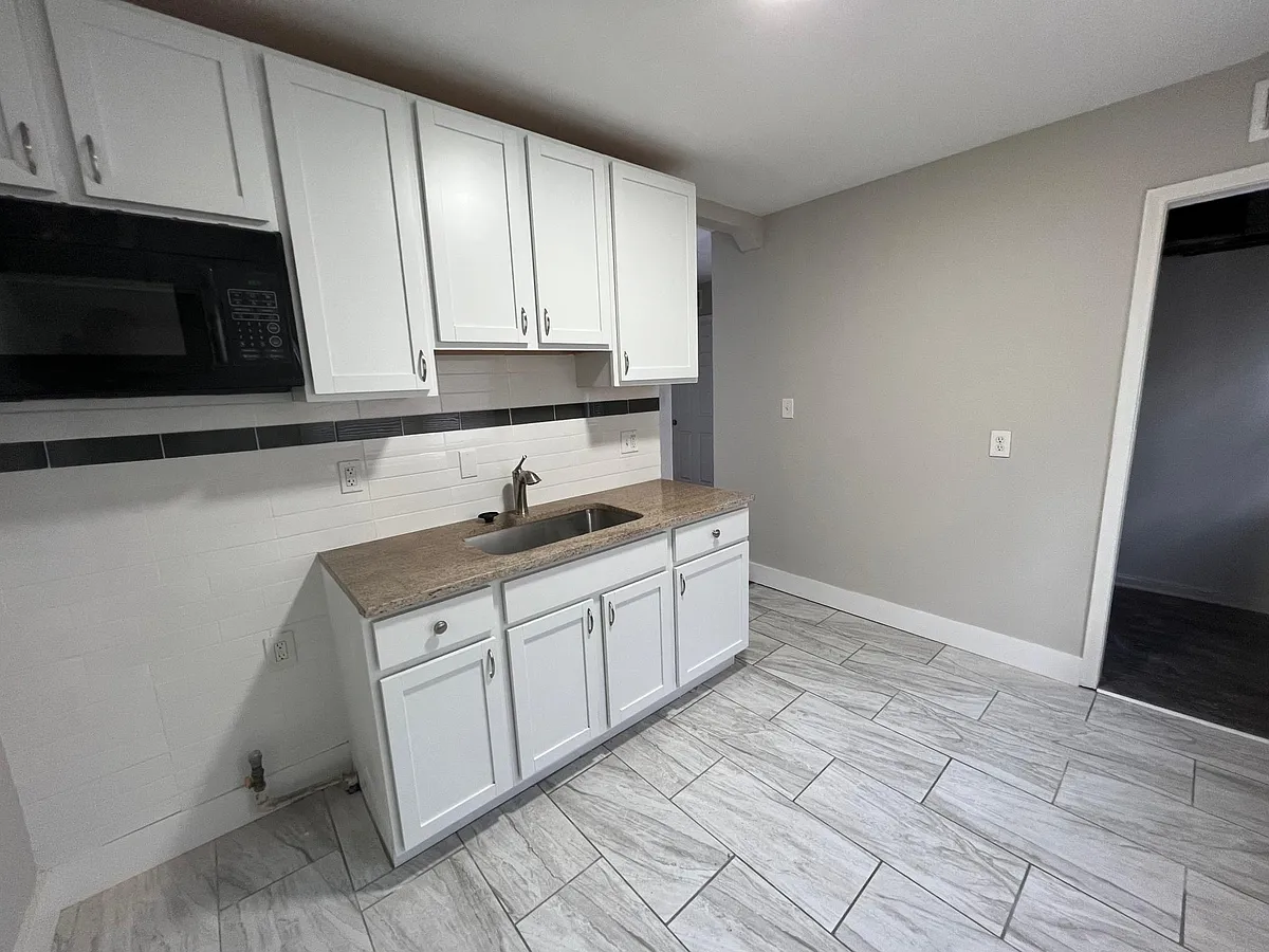 Building Photo - 7244 Orchard Ave