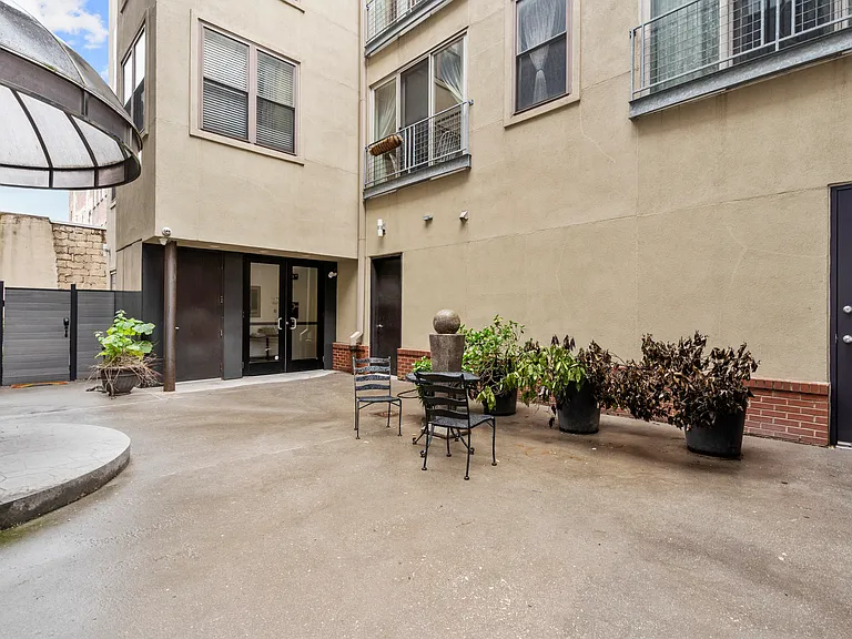 712 N 2nd St — Photo 28