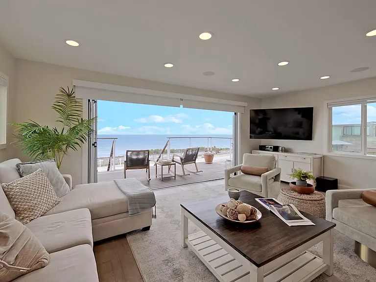 1571 San Elijo Ave — Photo 4