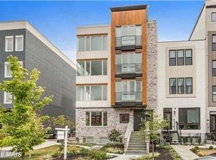 915 12th St NE APT 1, Washington, DC 20002