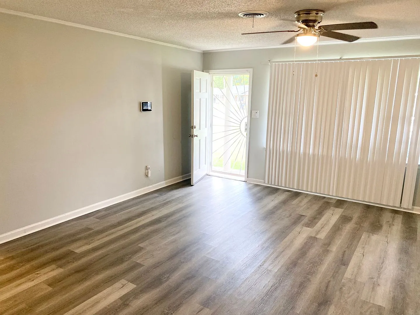 Charming 4BR/2BA Brick Home — Photo 2
